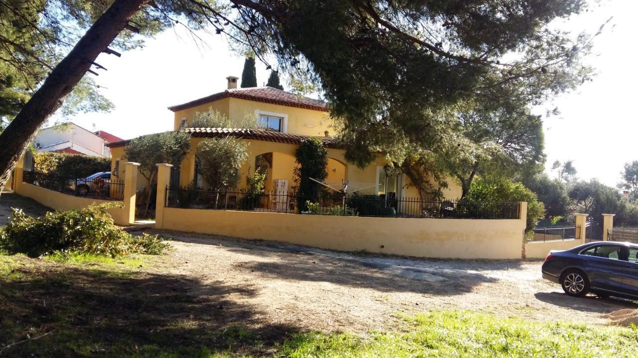 Chambres De La Terre Blanche Sanary-sur-Mer Exterior foto